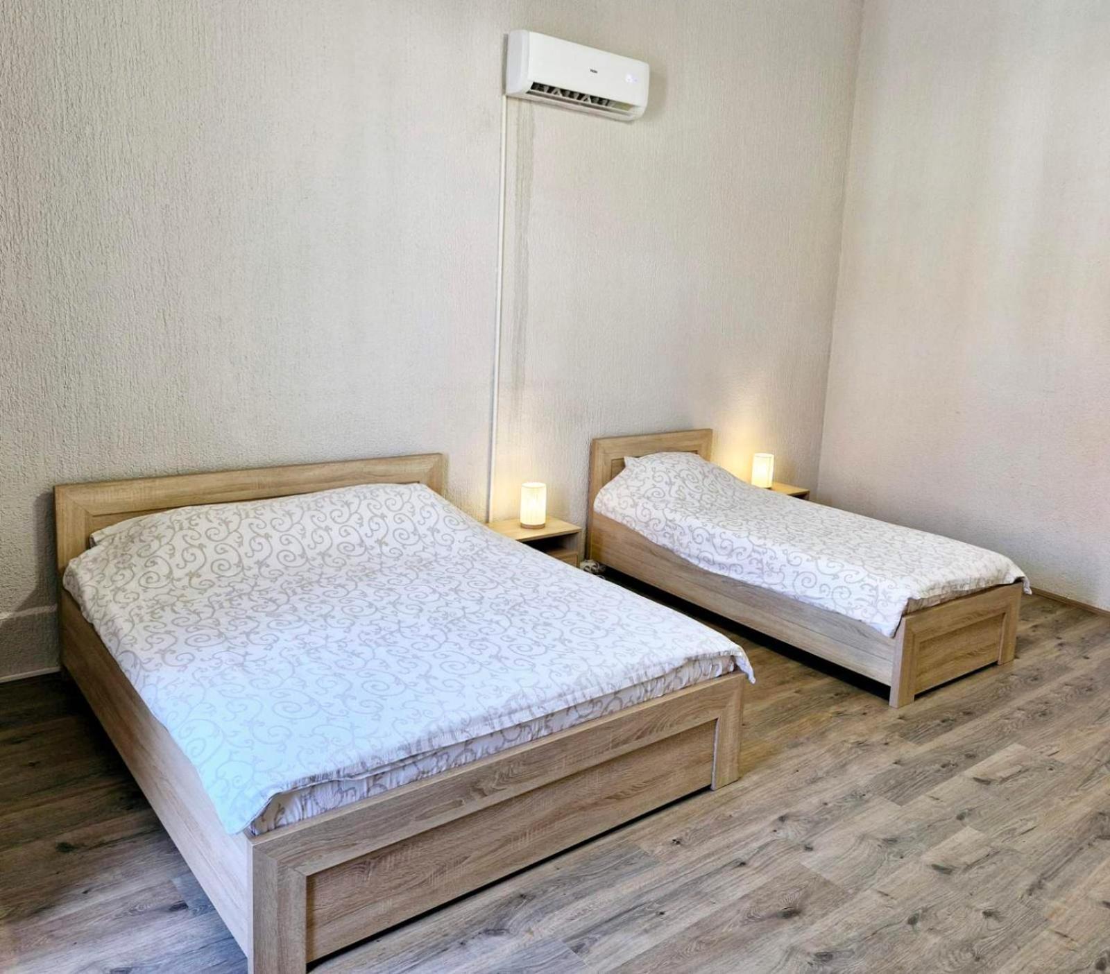 Centar Lux 2 Hostel Nagybecskerek Kültér fotó