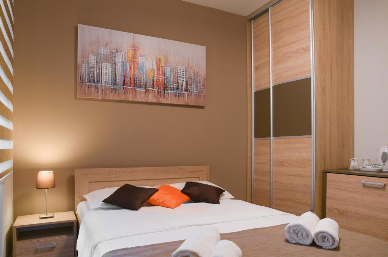 Centar Lux 2 Hostel Nagybecskerek Kültér fotó