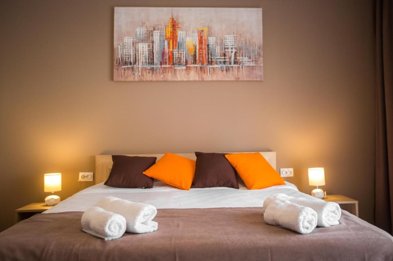 Centar Lux 2 Hostel Nagybecskerek Kültér fotó