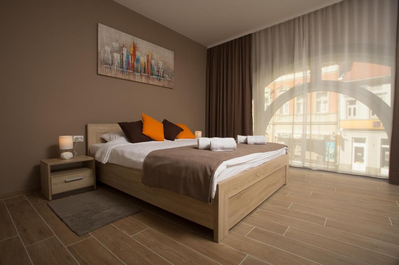 Centar Lux 2 Hostel Nagybecskerek Kültér fotó
